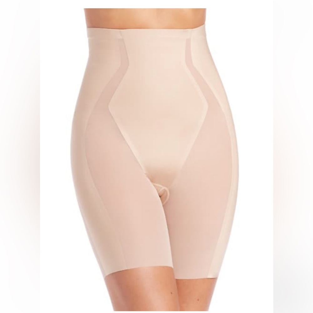 8/19 NFS-Haute Contour High-waisted Short